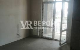 4-� ��������, 238.00 ��.�., 9/9 ��., �����������, ��. ������ ��.