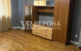 1-� ��������, 45.00 ��.�., 14/17 ��., ������������, ����� 40-����� ������ ��.