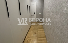 3-� ��������, 62.00 ��.�., 9/10 ��., �����������, 1-� �������� ��.
