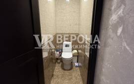 3-� ��������, 90.00 ��.�., 14/14 ��., ������������, 3-� �������������� ��.