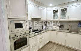 5-� ��������, 137.00 ��.�., 2/10 ��., ��������, �������� ��������
