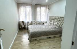 5-� ��������, 137.00 ��.�., 2/10 ��., ��������, �������� ��������