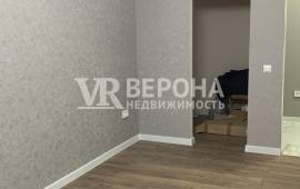 1-� ��������, 37.00 ��.�., 18/18 ��., �����������, ��. ��������� ��.